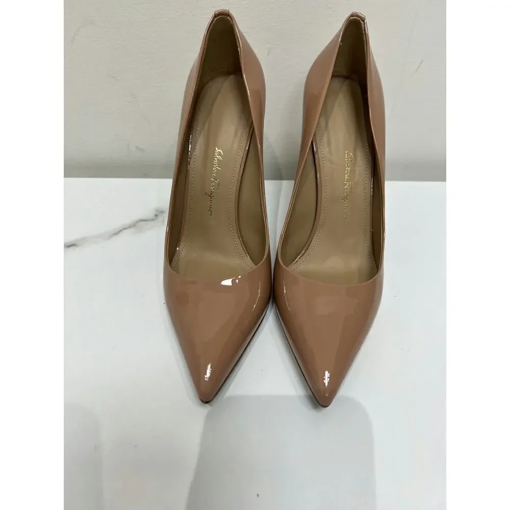 Salvatore Ferragamo Nude Patent Leather Pointed Toe Pumps - Size 37,5